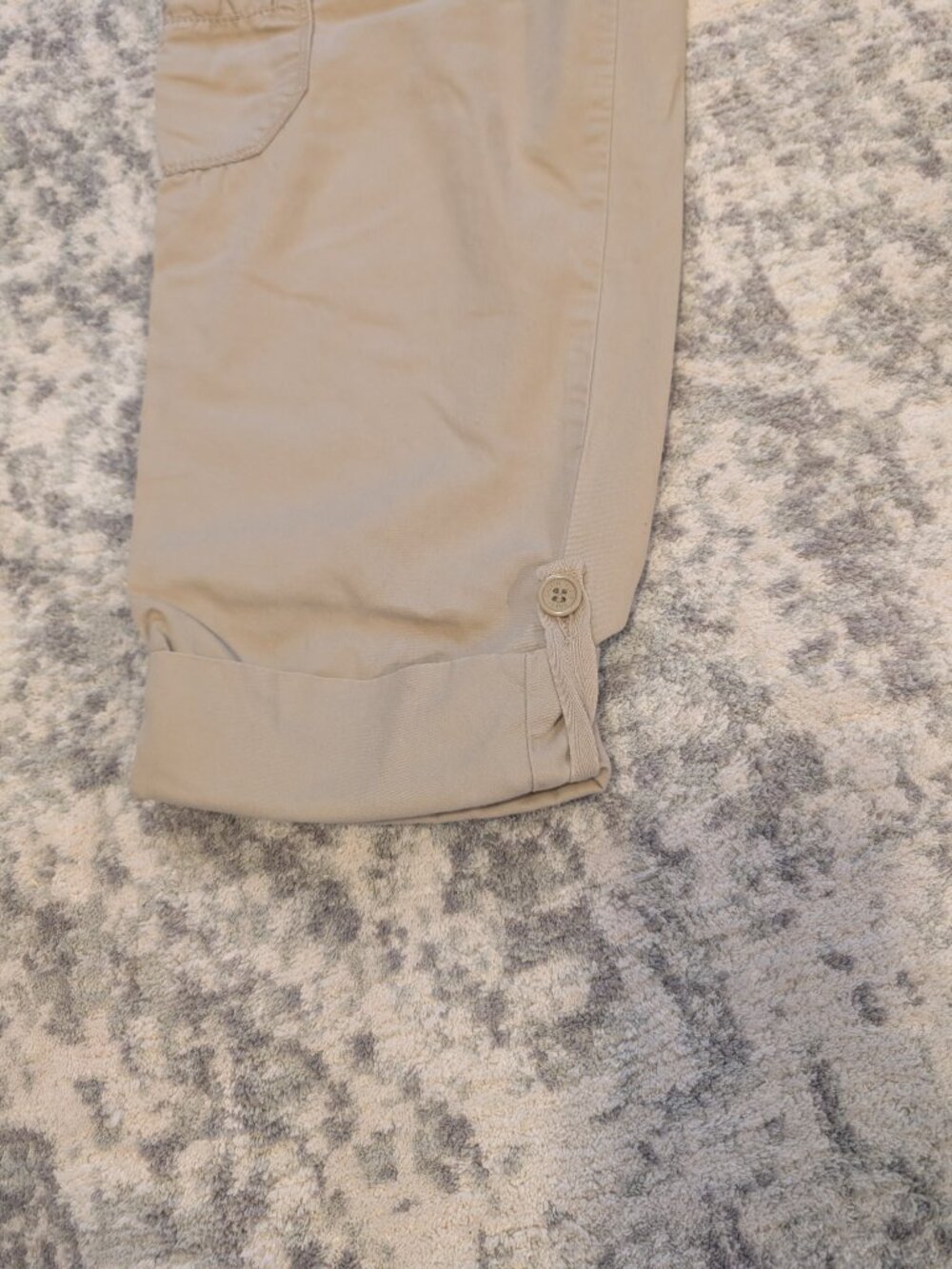 Calvin Klein Jeans Khaki Capri Pants Button Tab Women's Size 12 Tan - Picture 3 of 9